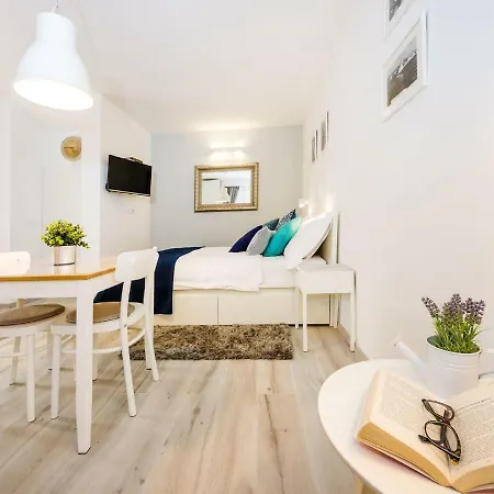 Navis Luxury Apartments Vodice Exterior photo
