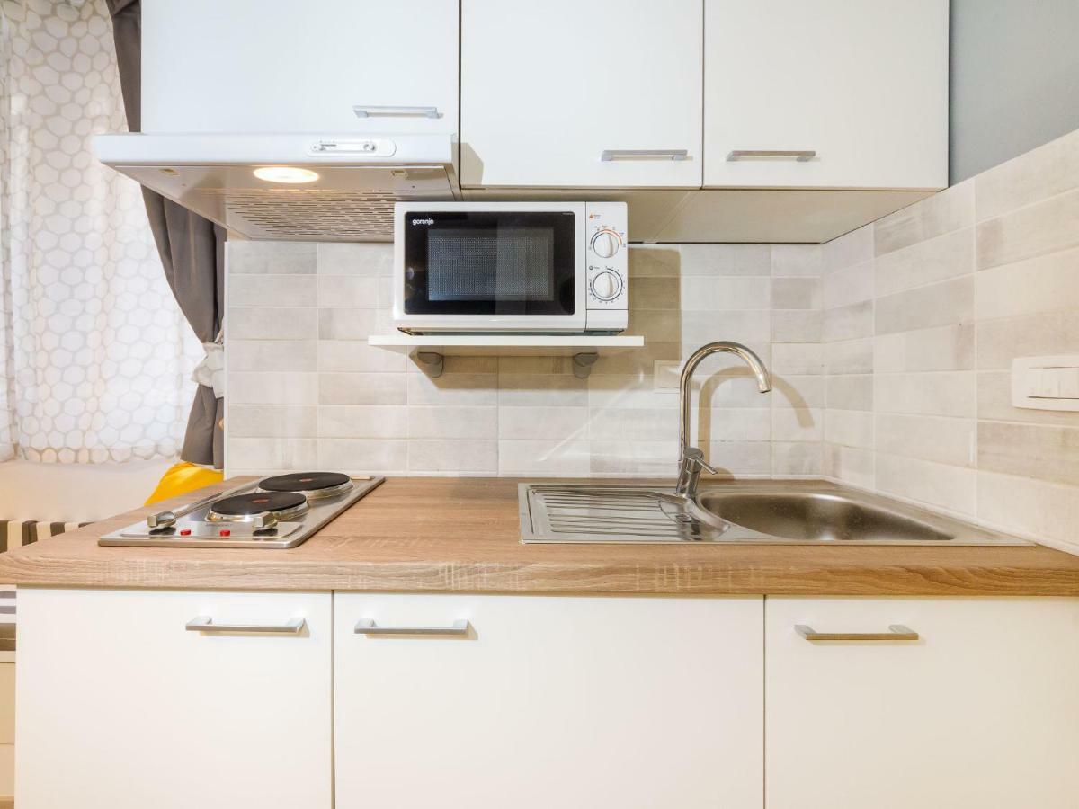 Navis Luxury